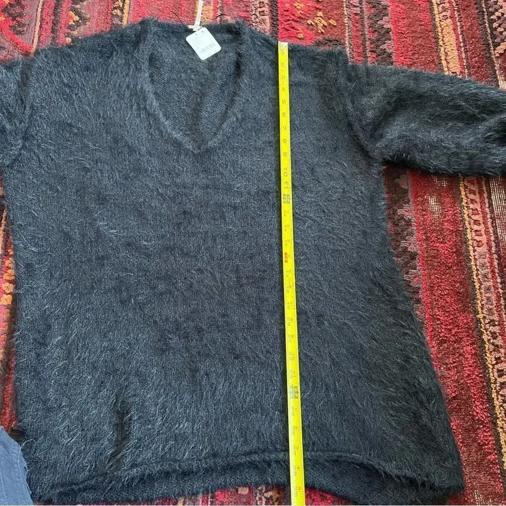 Free People NWT BLACK Sparrow Pullover Medium Oversized - Picture 11 of 11